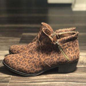Sun + Stone Abby Double Zip Booties Cheetah